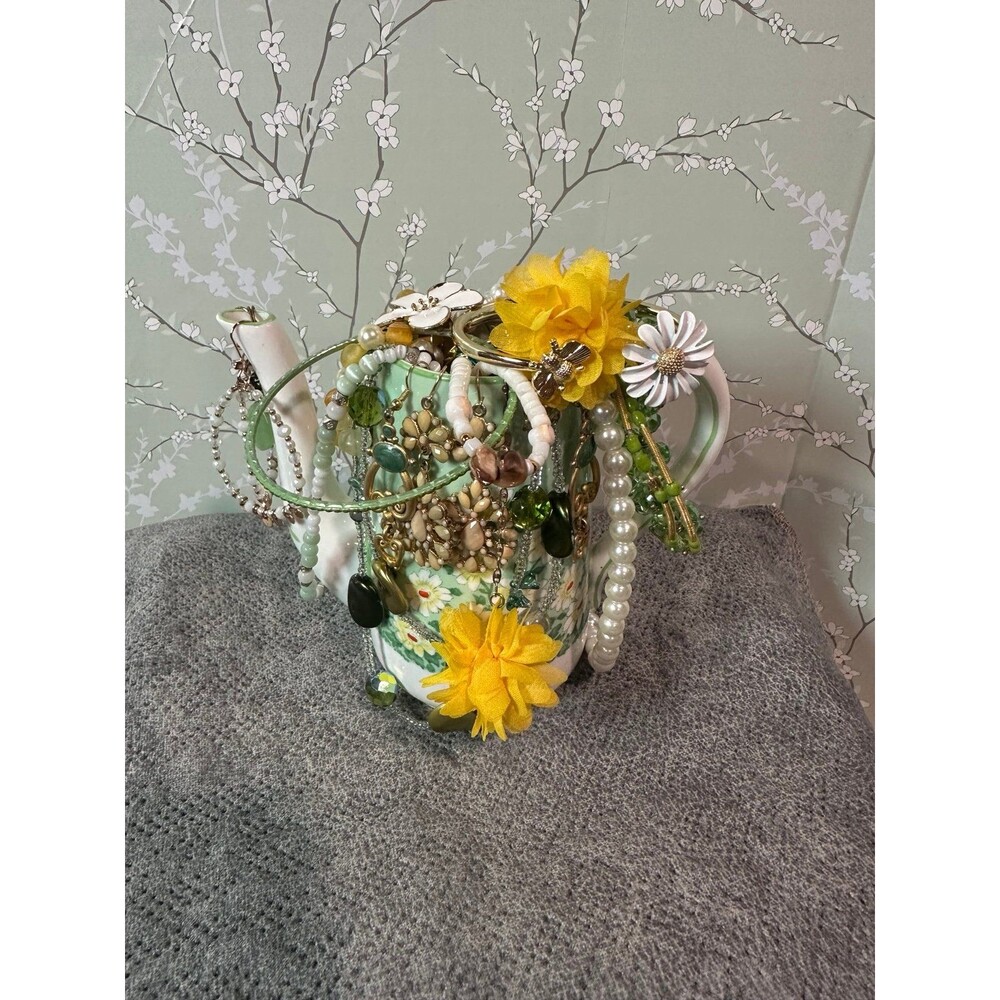 The Blooming Teapot